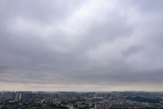 中山城市雨季暴雨来临航拍摄影图