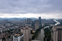 中山城市雨季暴雨来临航拍摄影图