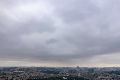 中山城市雨季暴雨来临航拍摄影图