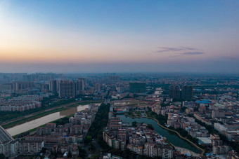 广东茂名城市清晨日出彩霞航拍摄影图