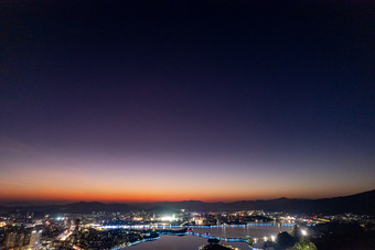 广东肇庆城市夜景灯光交通车辆航拍摄影图