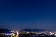 广东肇庆七星山夜景城市夜景航拍摄影图