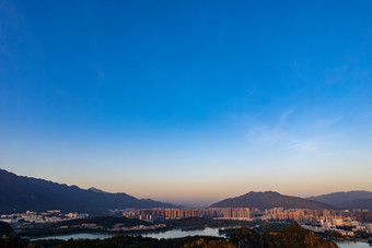 广东肇庆夕阳下的七星山航拍摄影图
