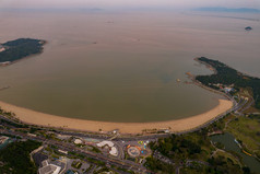 珠海海边大海晚霞城市晚霞航拍摄影图