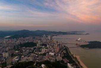 珠海海边大海晚霞城市晚霞航拍摄影图