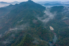 大山云雾缭绕日出航拍摄影图