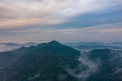 大山云雾缭绕日出航拍摄影图