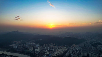 广东江门城市日<strong>出彩</strong>霞航拍