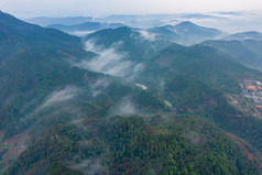 清晨山川云雾缭绕日出航拍摄影图