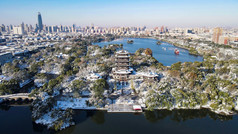 山东济南大明湖冬天雪景航拍