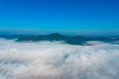 云层之上云海蓝天白云山川航拍摄影图