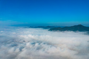 云层之上云海蓝天白云山川航拍摄影图