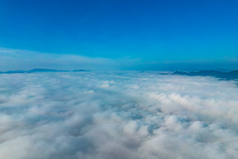 云层之上云海蓝天白云山川航拍摄影图