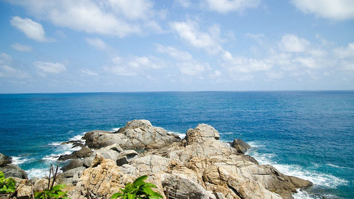 紧张激动悲壮的背景音乐