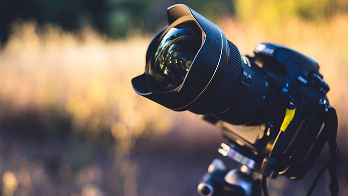 快速的咔嚓咔嚓相机快门声