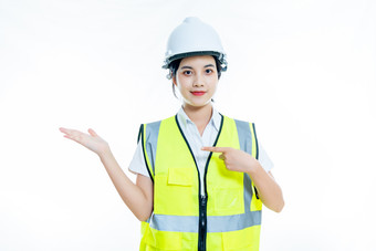 戴着安全帽拿着图纸的女工程师建筑师设计师