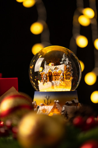 圣诞节静物装饰水晶球