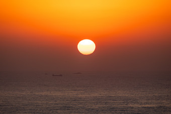 日出夕阳黎明前的海面意境