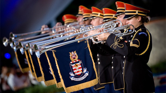 军队进行曲大气磅礴仪式背景音乐