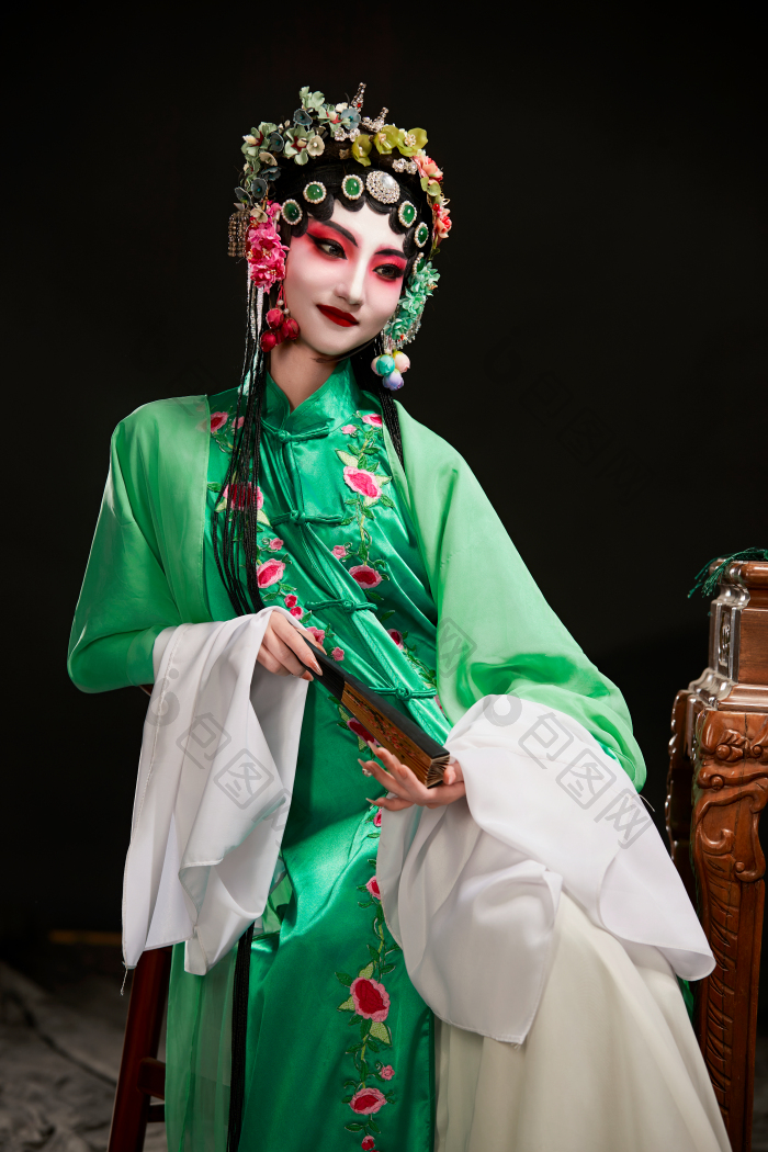 国粹戏曲京剧昆曲青衣旦角形象的中国少女图片-包图网企业站