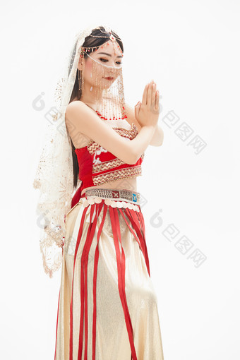 穿着印度传统风格服饰的<strong>肚皮</strong>舞演员