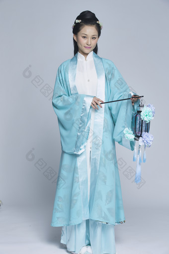 身穿古装的汉服女性人像汉服影棚拍摄