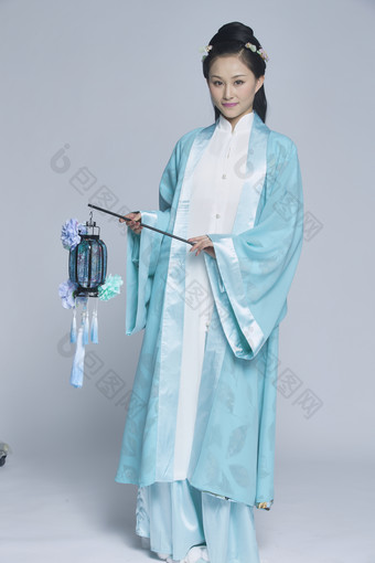 身穿古装的汉服女性人像汉服影棚拍摄