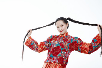身穿中国传统<strong>服</strong>饰的青年女性