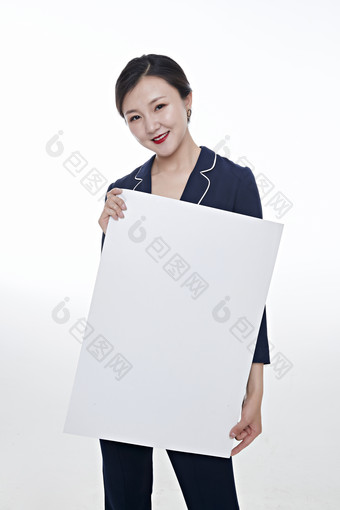 棚拍白色背景的亚洲青年女性商务公关