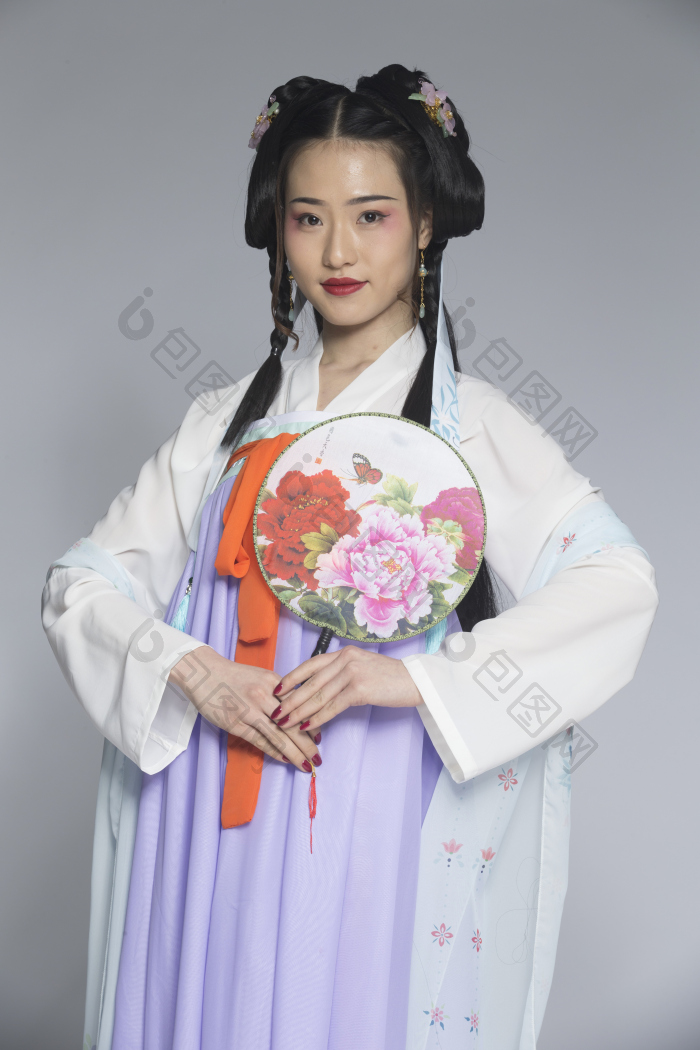 汉服风韵人像棚拍汉服少女图片-包图网企业站