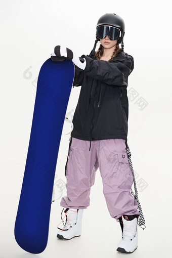 穿戴齐全单板<strong>滑雪装备</strong>的亚洲美女