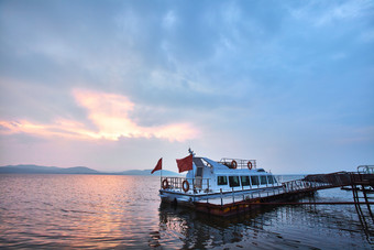 中国河北省张家口地区沽源县闪电湖景区夏天