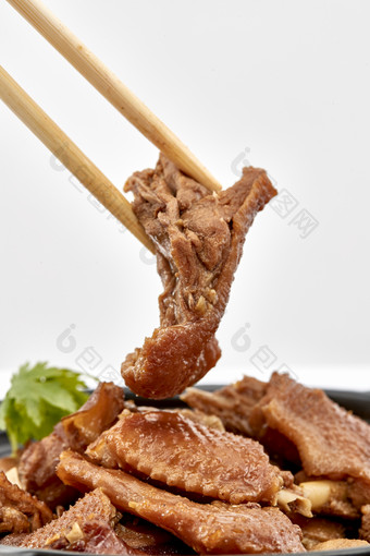 砂锅酱香鸡