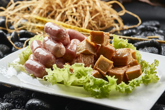 烤肉食材<strong>双拼</strong>鱼豆腐桂花肠