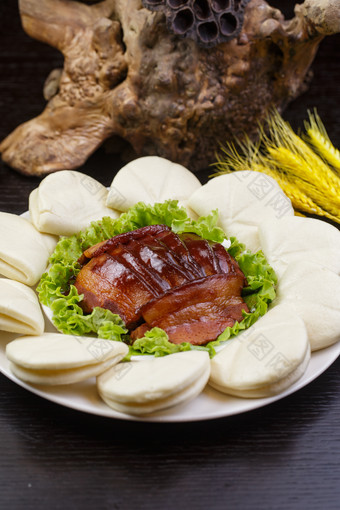 金牌扣肉加花<strong>馍</strong>