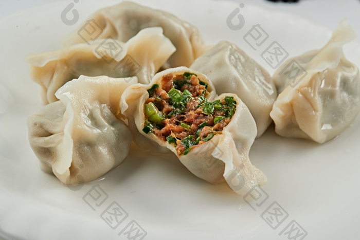 手工鲜猪肉韭菜馅饺子图片-包图网企业站
