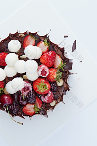 法式<strong>鲜果</strong>浓香黑森林巧克力生日蛋糕