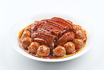 白色瓷盘装双喜<strong>卤</strong>味扣<strong>肉</strong>丸