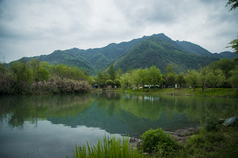 <strong>青山</strong>绿水风景