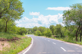 夏日<strong>小清新</strong>风格蓝天公路