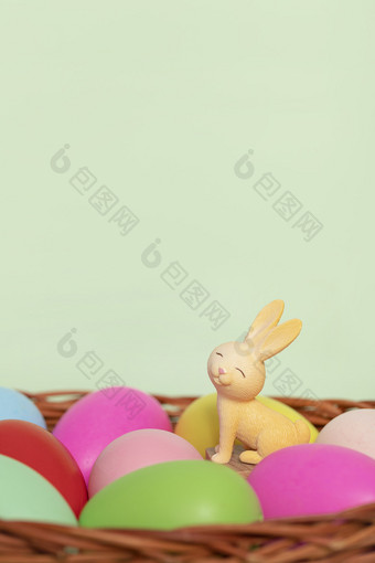 复活节兔子彩蛋绿色背景