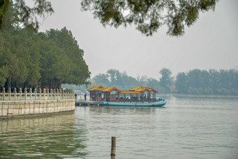 颐和园昆明湖游船