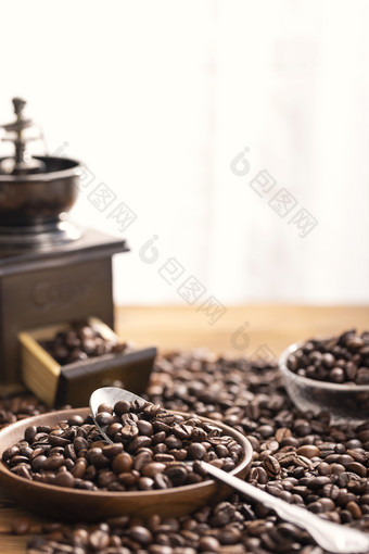 咖啡豆咖啡机亮调逆光背景