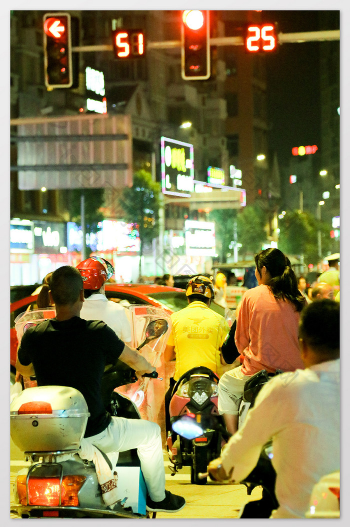 春节黄色青色宁静小城生活日常摄影图片