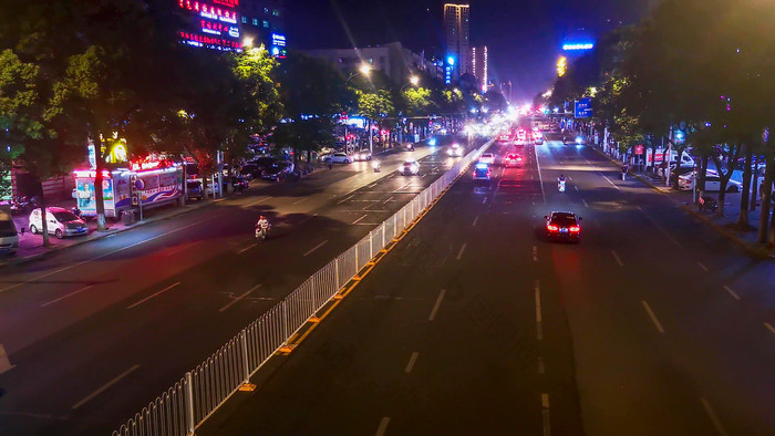 城市夜景交通车辆行驶湖南岳阳巴陵大道