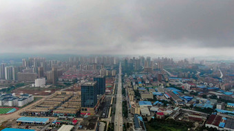 湖南隆回城市暴雨来临