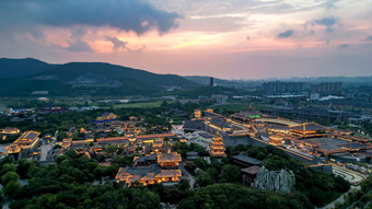 湖北襄阳中国唐城日落晚霞夜幕降临