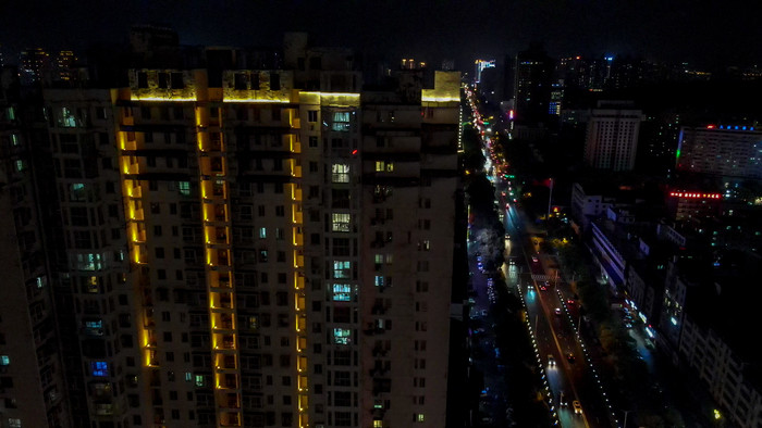 湖南岳阳巴陵中路商业圈夜景交通