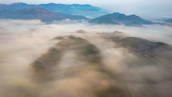 南方丘陵山川清晨迷雾日出云海