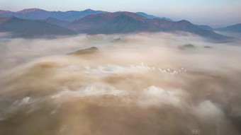 南方丘陵山川清晨迷雾<strong>日出云海</strong>